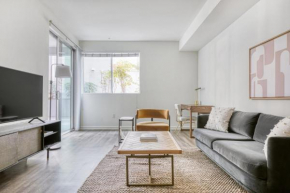N Hollywood 1BR w Pool Gym nr shops LAX-529
